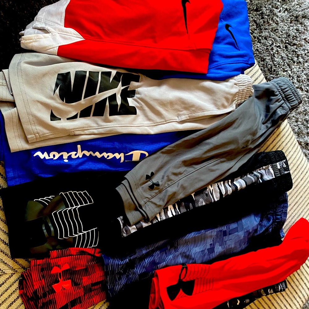 Boys Athletic Shorts Size XL